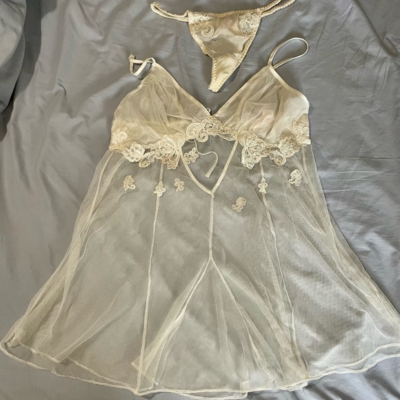 Vintage Victoria’s Secret Sheer Baby Doll Gown & Panties Unworn M Medium Sexy - Picture 3 of 11